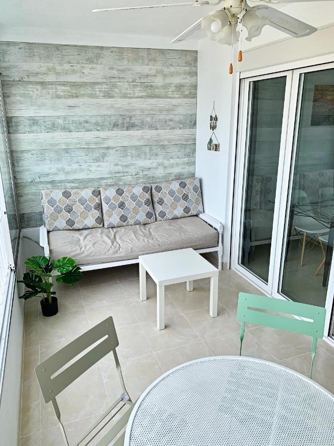 Sunny Beach Retreat Santa Pola Esterno foto